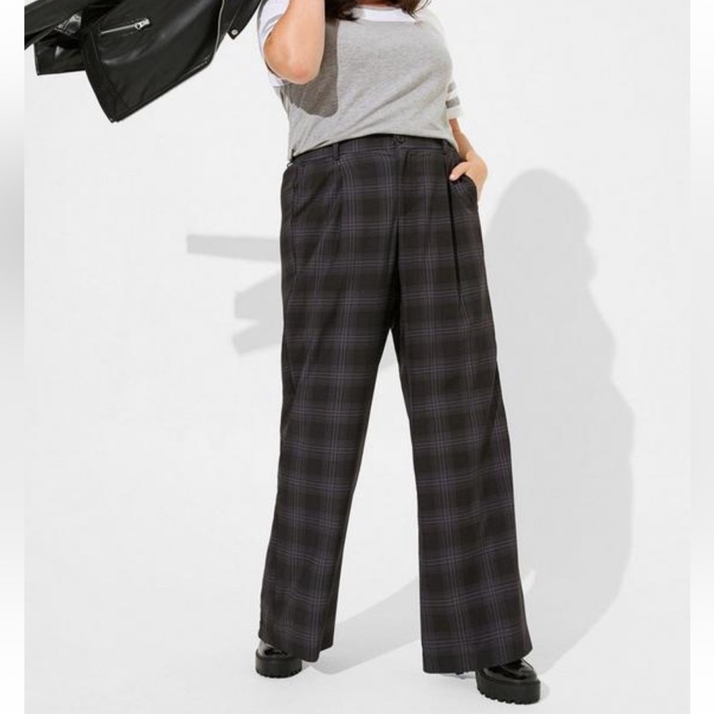 Wide Leg High Rise pant - Picture 3 of 9